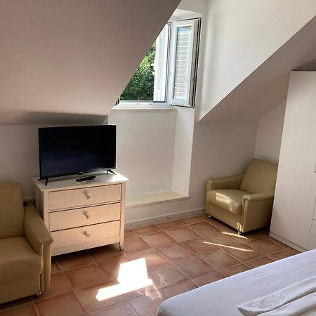 Guesthouse Libertas 1 Дубровник Экстерьер фото